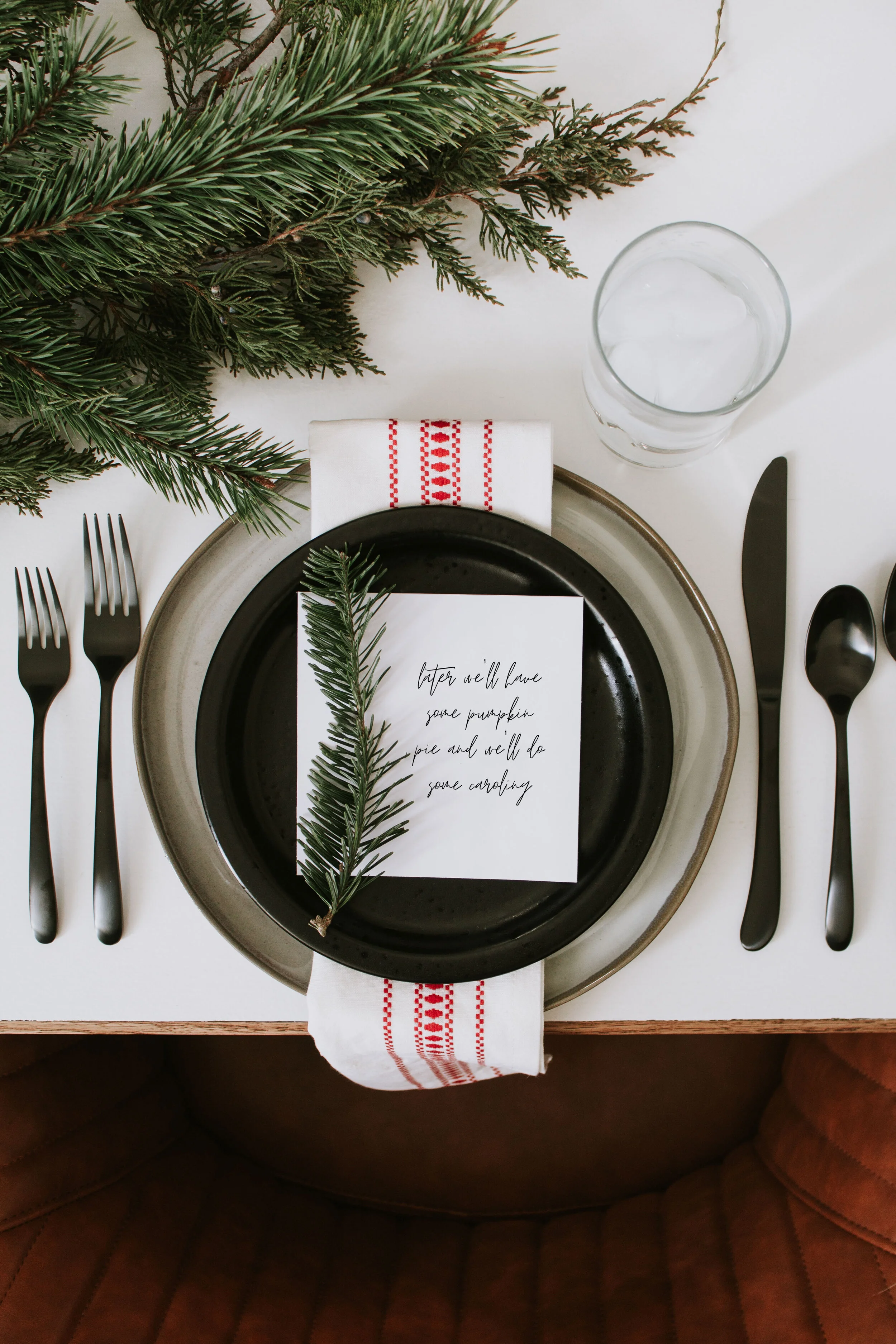 10 FREE CHRISTMAS PLACE CARDS Nadine Stay